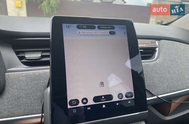 Хэтчбек Renault Zoe 2019 в 