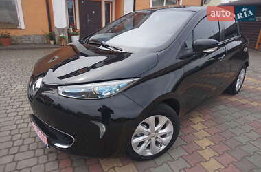Хетчбек Renault Zoe 2015 в 