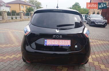 Хетчбек Renault Zoe 2015 в 