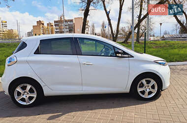 Хэтчбек Renault Zoe 2018 в 