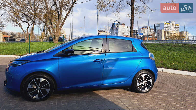 Хэтчбек Renault Zoe 2017 в Киеве