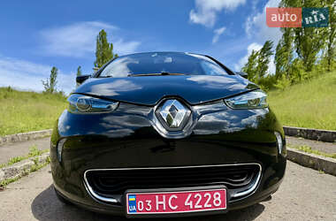 Хетчбек Renault Zoe 2016 в 
