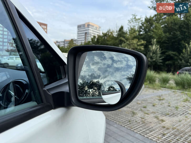 Хэтчбек Renault Zoe 2015 в Львове