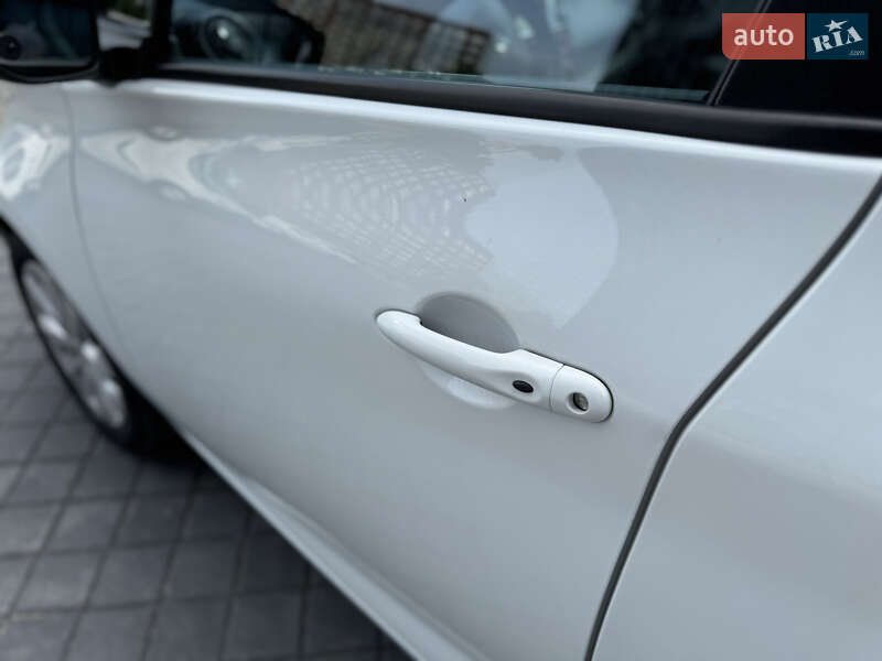 Хэтчбек Renault Zoe 2015 в Львове