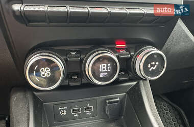 Хэтчбек Renault Zoe 2021 в 
