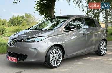 Хэтчбек Renault Zoe 2016 в 