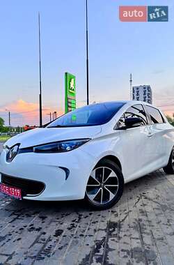 Хэтчбек Renault Zoe 2017 в 