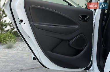 Хэтчбек Renault Zoe 2019 в 