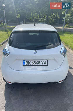 Хэтчбек Renault Zoe 2019 в 