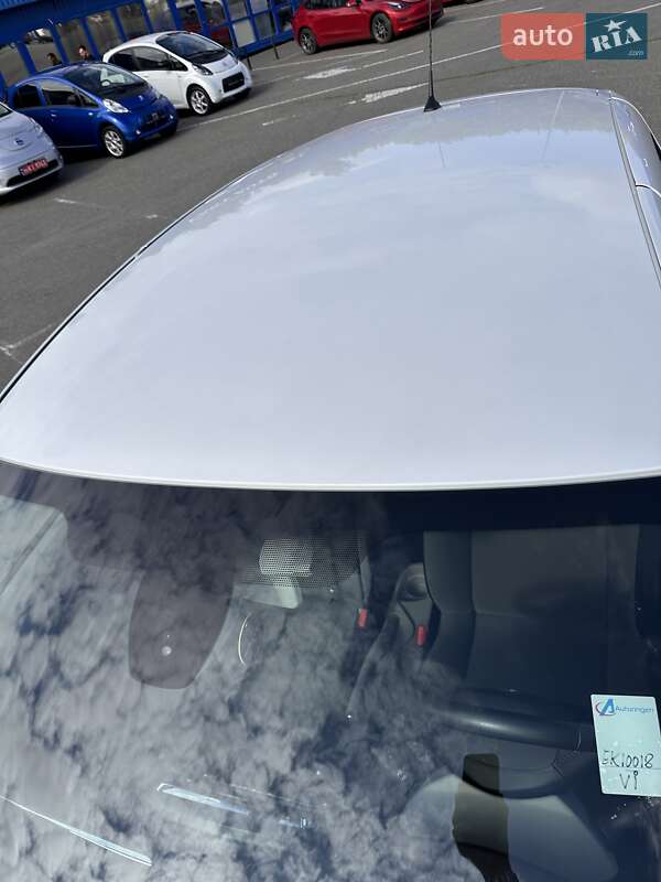Хетчбек Renault Zoe 2016 в Києві