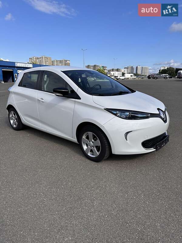 Хетчбек Renault Zoe 2016 в Києві