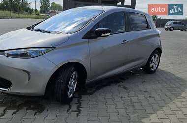 Хэтчбек Renault Zoe 2015 в 