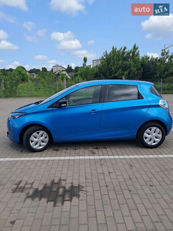 Хэтчбек Renault Zoe 2016 в Дубно