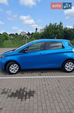 Хэтчбек Renault Zoe 2016 в 