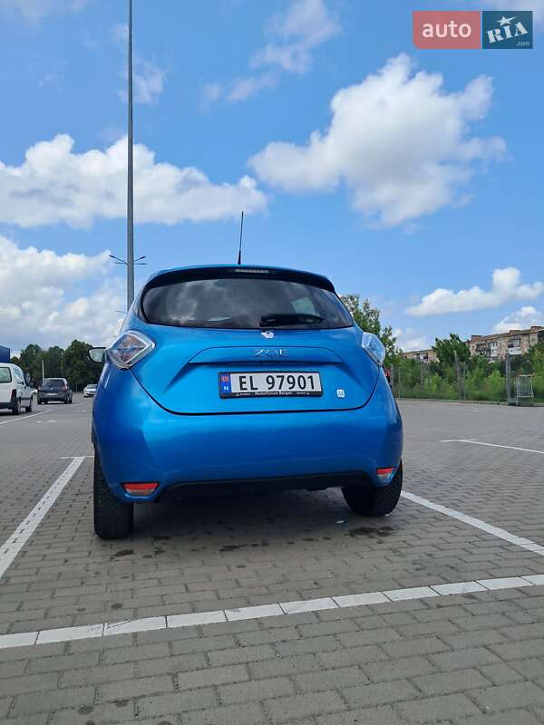 Хэтчбек Renault Zoe 2016 в Дубно