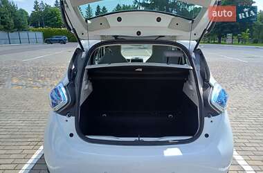 Хэтчбек Renault Zoe 2017 в 