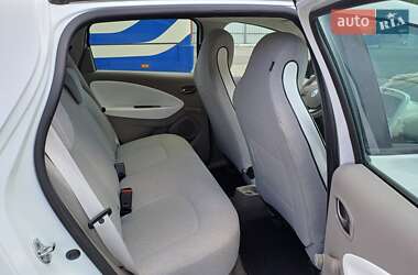 Хэтчбек Renault Zoe 2017 в 