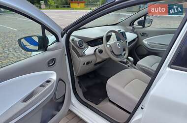 Хэтчбек Renault Zoe 2017 в 
