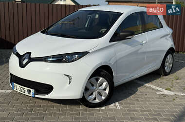 Хэтчбек Renault Zoe 2019 в 