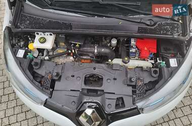 Хэтчбек Renault Zoe 2018 в 