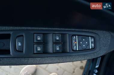 Хэтчбек Renault Zoe 2020 в 