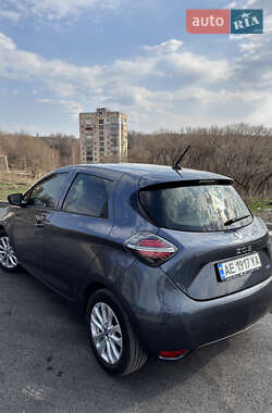 Хэтчбек Renault Zoe 2020 в 
