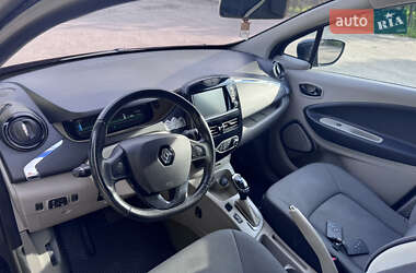Хэтчбек Renault Zoe 2015 в 