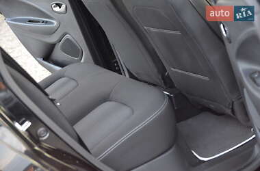 Хэтчбек Renault Zoe 2019 в 