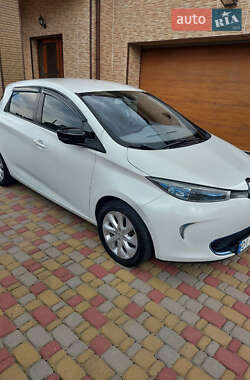 Хэтчбек Renault Zoe 2014 в 