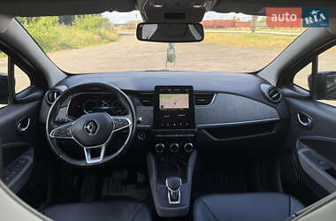 Хэтчбек Renault Zoe 2020 в 