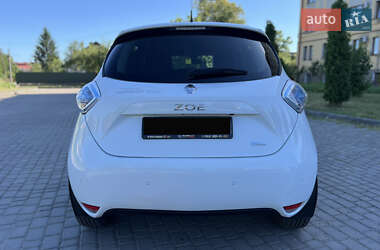 Хетчбек Renault Zoe 2017 в 