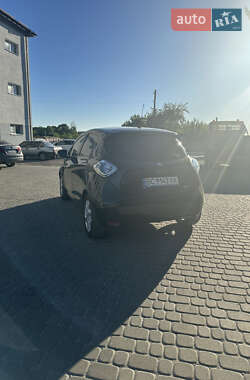 Хэтчбек Renault Zoe 2017 в 