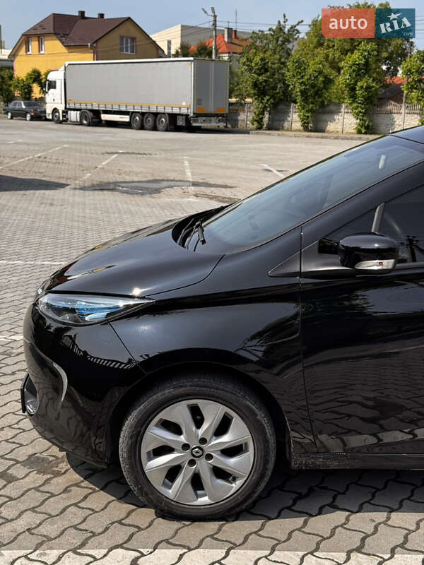 Хэтчбек Renault Zoe 2017 в Городке