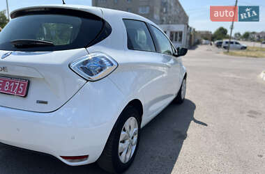 Хэтчбек Renault Zoe 2017 в 