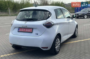 Хэтчбек Renault Zoe 2020 в 