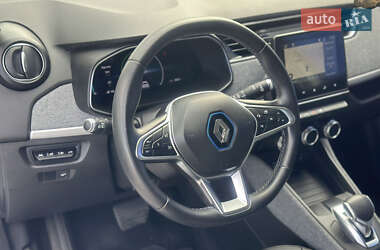Хэтчбек Renault Zoe 2020 в 