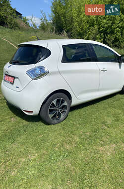 Хэтчбек Renault Zoe 2017 в 