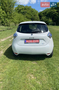 Хэтчбек Renault Zoe 2017 в 
