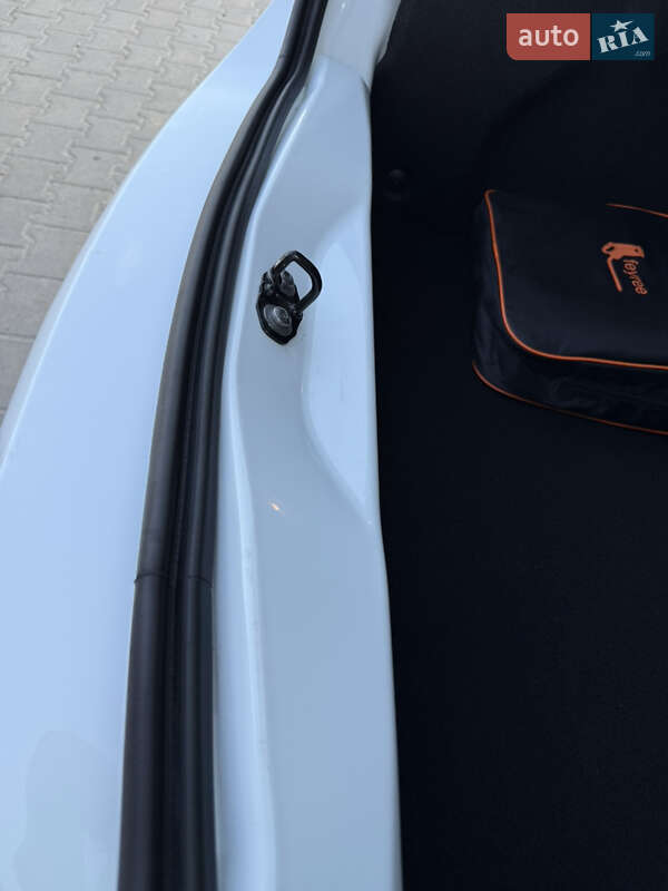 Хэтчбек Renault Zoe 2019 в Луцке