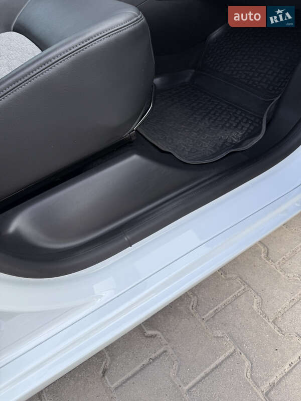Хэтчбек Renault Zoe 2019 в Луцке