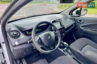 Хэтчбек Renault Zoe 2019 в 