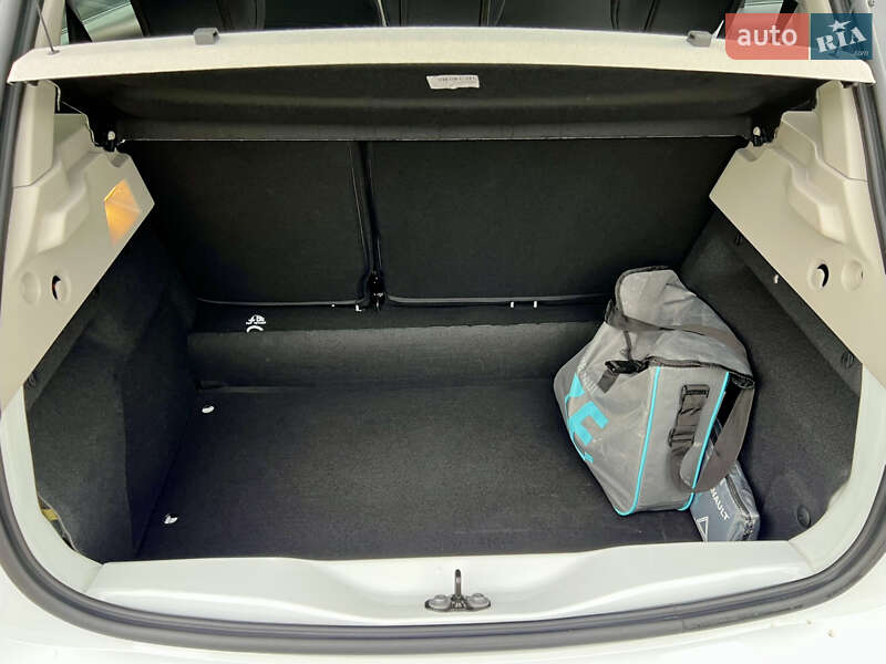 Хэтчбек Renault Zoe 2019 в Ровно