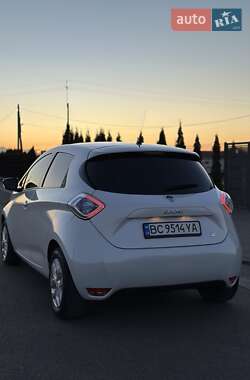 Хэтчбек Renault Zoe 2015 в 