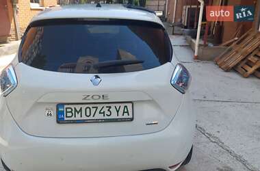 Хэтчбек Renault Zoe 2017 в 