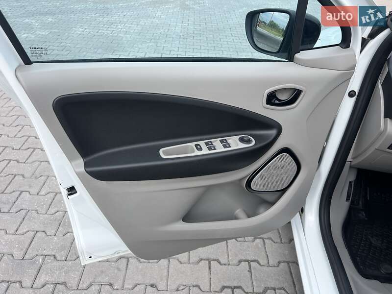Хэтчбек Renault Zoe 2015 в Ровно
