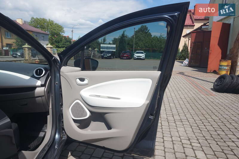 Хэтчбек Renault Zoe 2017 в Самборе