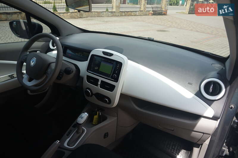 Хэтчбек Renault Zoe 2017 в Самборе