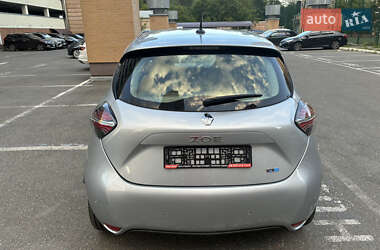 Хэтчбек Renault Zoe 2021 в 