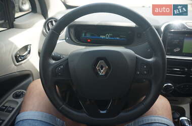 Хетчбек Renault Zoe 2016 в 