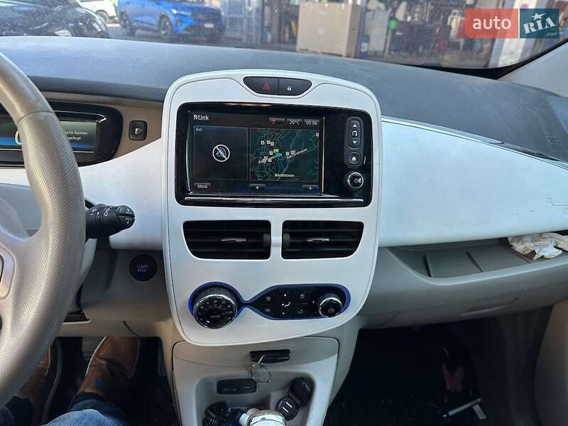 Хэтчбек Renault Zoe 2015 в Бродах